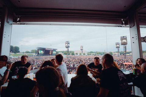 VIP II 115ff71f-3ef9-4384-a030-53c0a34bc407.jpg